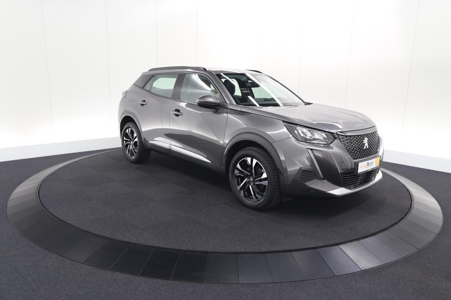 Peugeot 2008 - PureTech 130 Allure | Camera | Stoelverwarming | Apple Carplay | Parkeersensoren voor + Ac - AutoWereld.nl