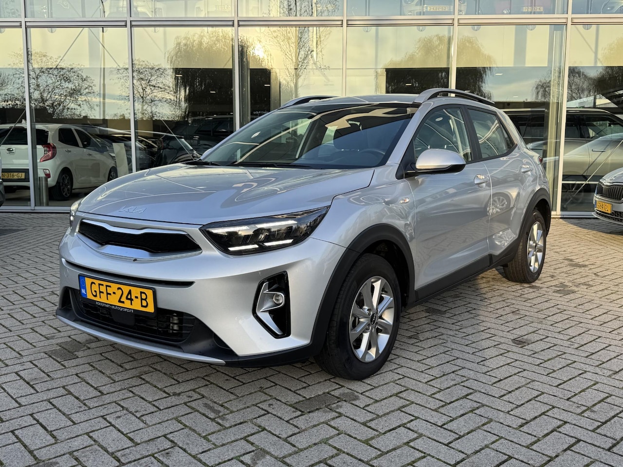 Kia Stonic - 1.0 T-GDi MHEV DynamicLine | LMV | Achteruitrij camera | Nav | Cruise Control | 1e Eigenaa - AutoWereld.nl
