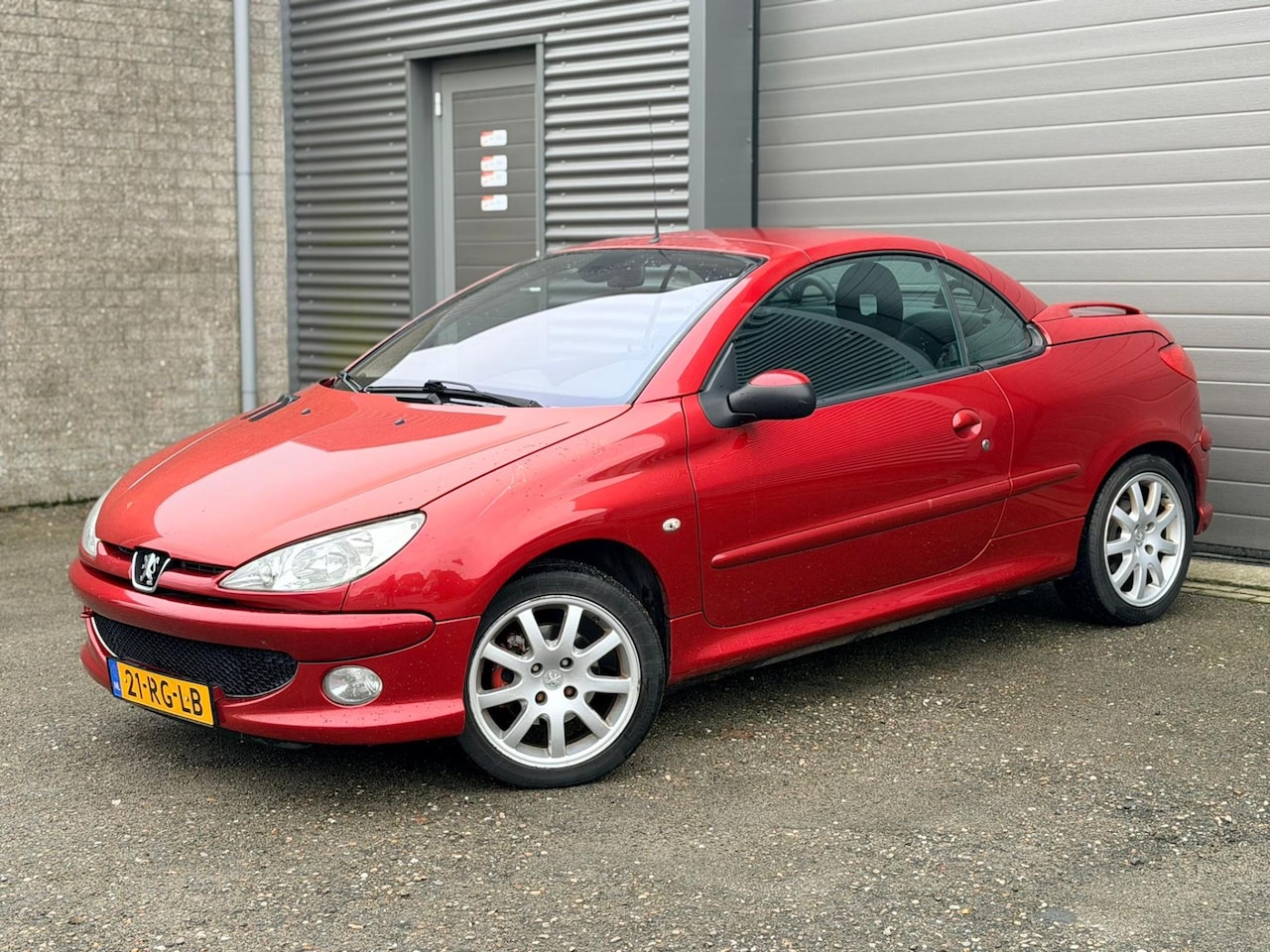 Peugeot 206 CC - 2.0-16V 2.0-16V - AutoWereld.nl