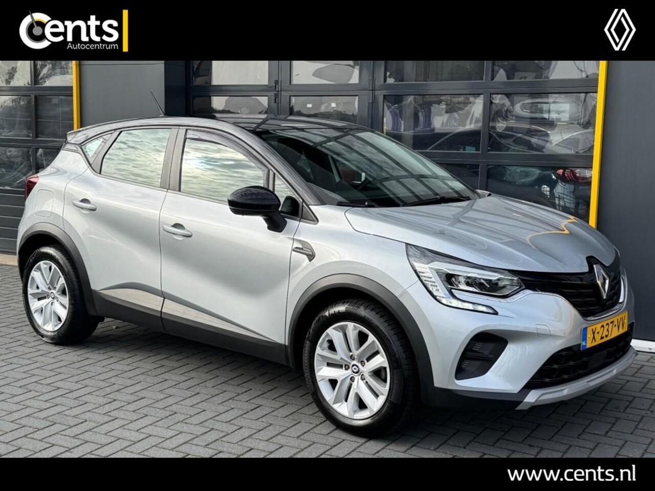 Renault Captur - 1.0 TCe Zen Navi Parkeersensoren Trekhaak - AutoWereld.nl