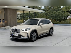 BMW X1 - xDrive25e xLine Automaat / Trekhaak / Sportstoelen / Adaptieve LED / Achteruitrijcamera /