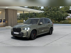 BMW X5 - xDrive50e M Sport Automaat / Panoramadak / Trekhaak / Massagefunctie / Soft-Close / Adapti