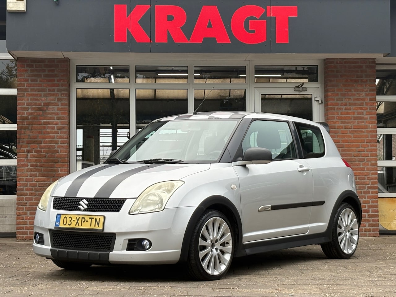 Suzuki Swift - GLS 1.3 93 pk - 3drs - sportief - airco - 2 sleutels! - AutoWereld.nl