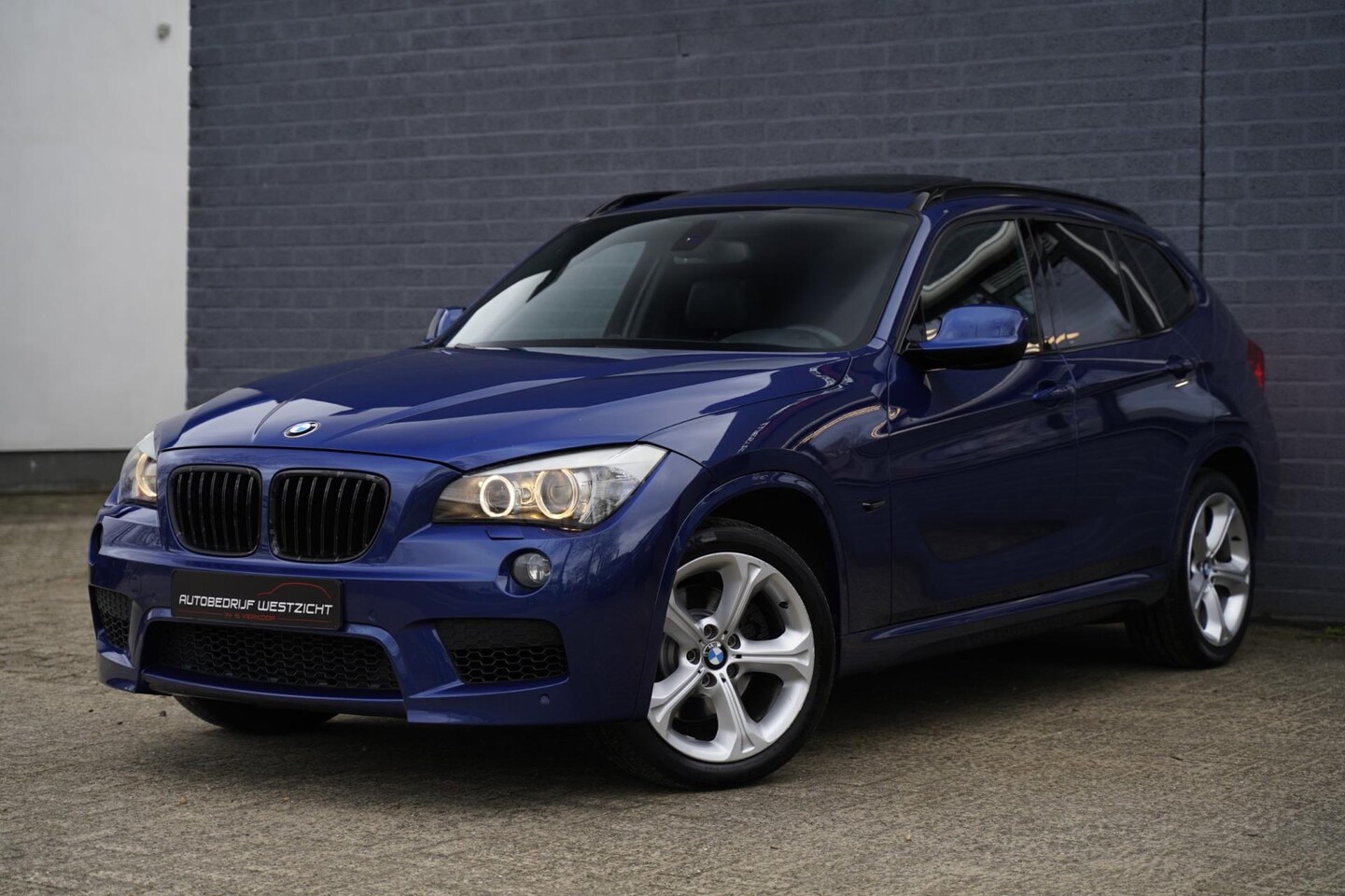 BMW X1 - XDrive28i, M pakket, Pano, Leer, NAP - AutoWereld.nl