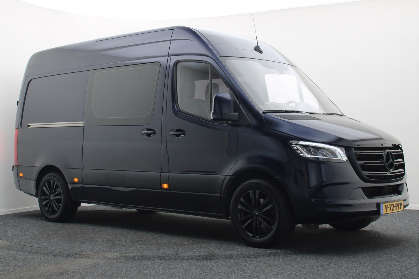 Mercedes-Benz Sprinter - 315 CDI L2H2 DC 6-Zits, Camera, Cruise, Apple Carplay, LED, Chauffersstoel, PDC, 18'' - AutoWereld.nl
