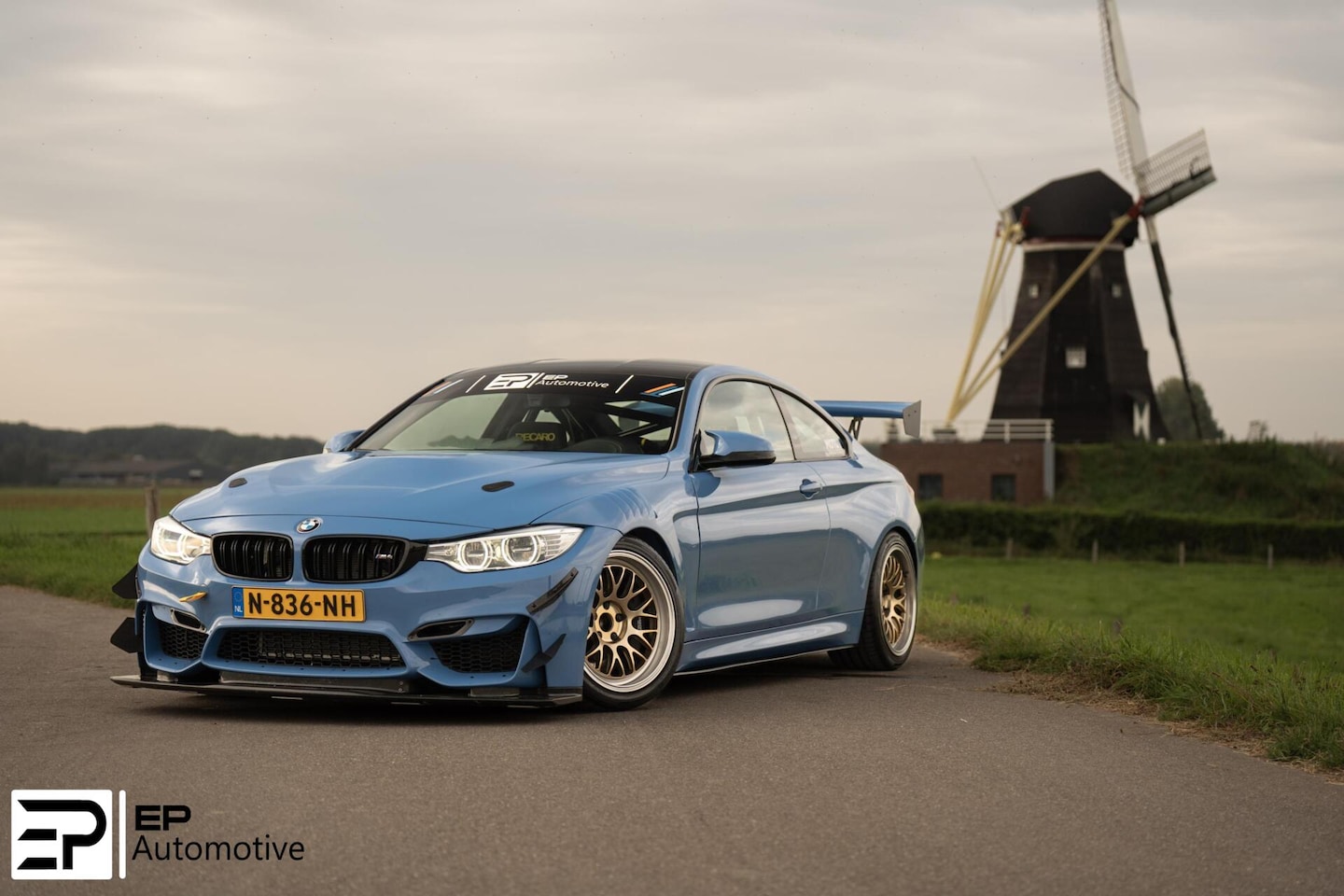 BMW 4-serie Coupé - M4 GT4|Tracktool|Moton|Trackday|AP|Turner - AutoWereld.nl