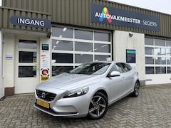 Volvo V40 - 1.6 T3 Momentum|Goed onderhouden|Trekhaak|