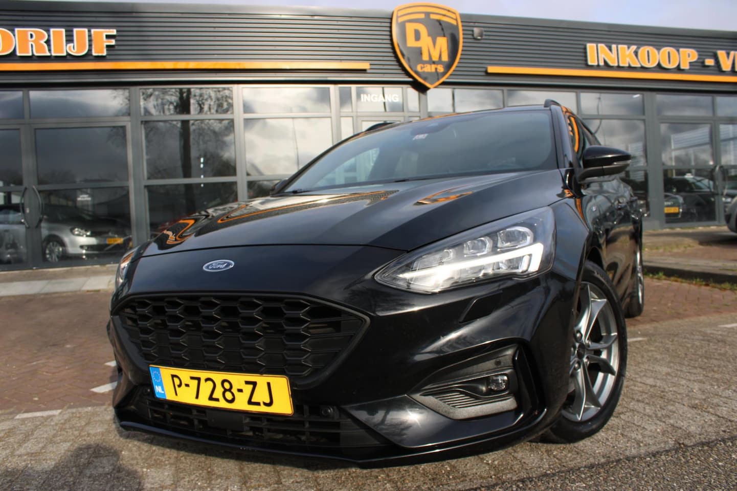 Ford Focus Wagon - 1.0 EcoBoost LED| ST-Line | Line-Assist -Automaat - Navi - AutoWereld.nl