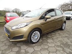 Ford Fiesta - 1.0 Style AIRCO/NAV/TREKHAAK