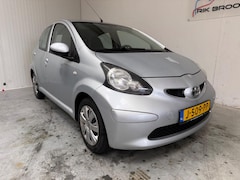 Toyota Aygo - 1.0-12V