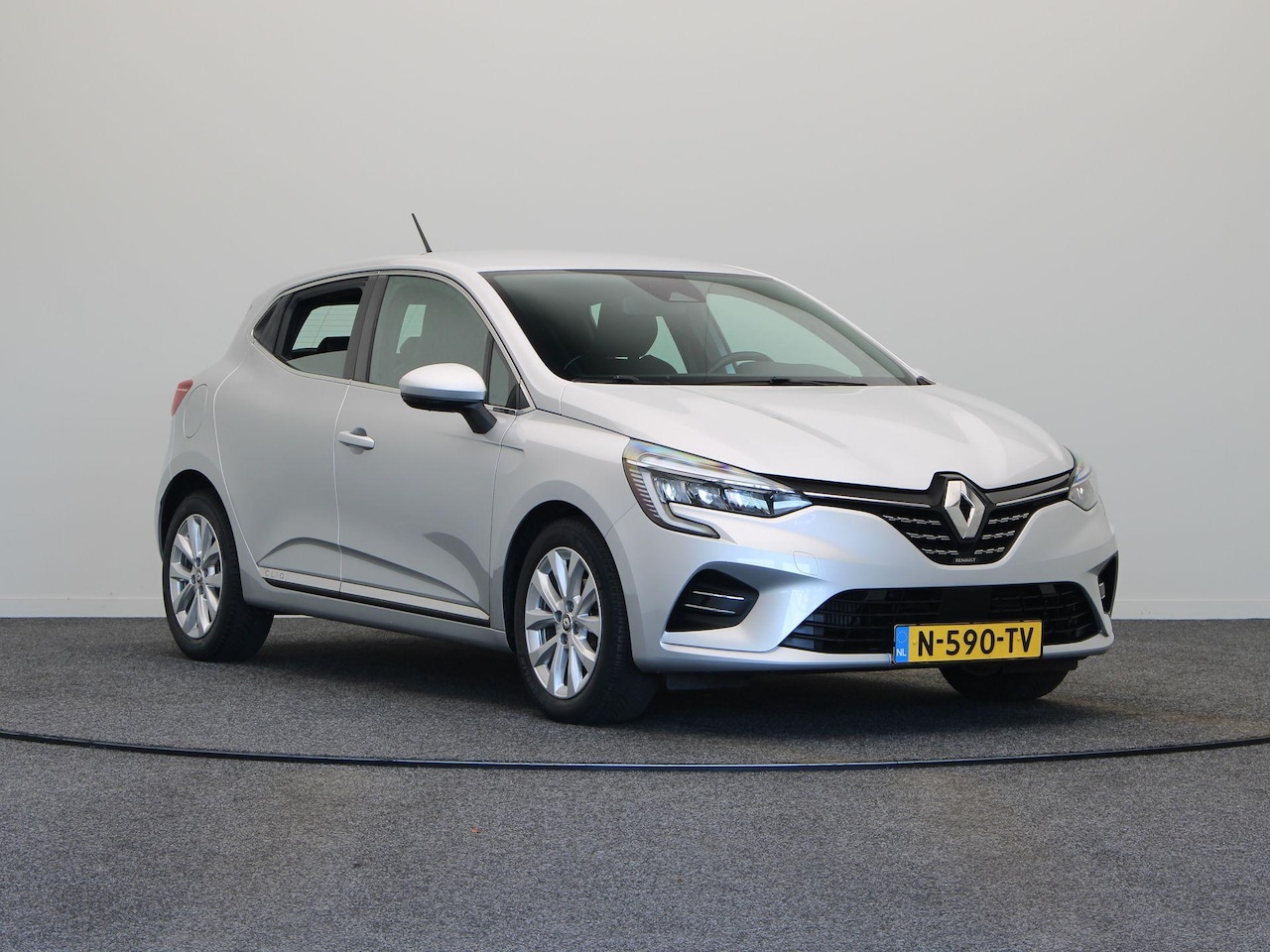 Renault Clio - TCe 90pk Intens | Climate control | Apple Carplay | Android Auto | Parkeersensoren achter - AutoWereld.nl