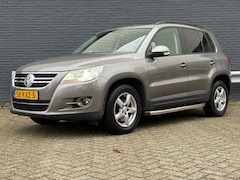 Volkswagen Tiguan - 1.4 TSI Comfort&Design | Climate | Navi | PDC | Trekhaak |