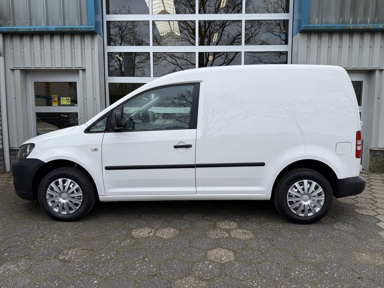 Volkswagen Caddy - Airco/ Navigatie 1.6 TDI - AutoWereld.nl