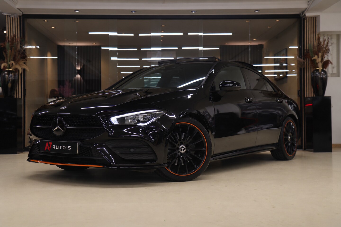 Mercedes-Benz CLA-Klasse - 200 ORANGE EDITION/PANO/CARPLAY/MEM/ACC/VOL - AutoWereld.nl