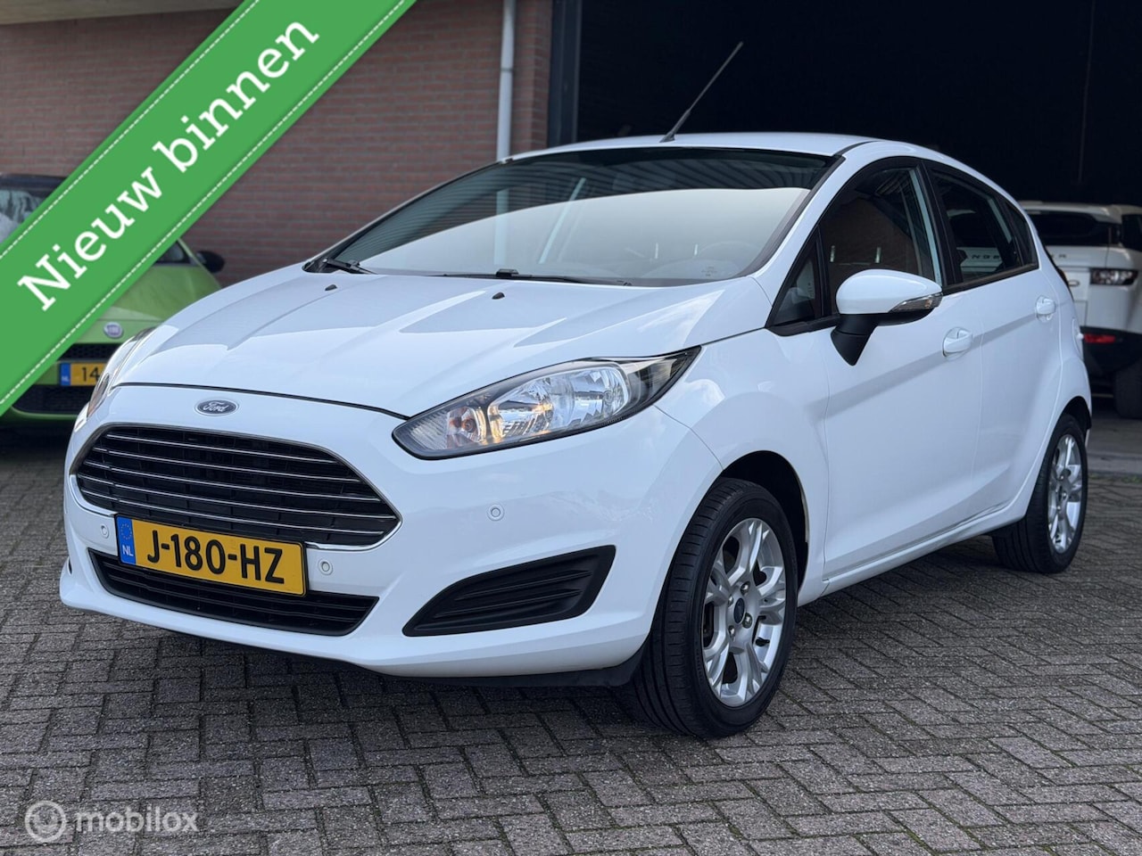 Ford Fiesta - 1.0 Titanium 1E EIGENAAR|PDC|AIRCO|BOEKJES!! - AutoWereld.nl