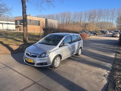 Opel Zafira - 1.8 Essentia