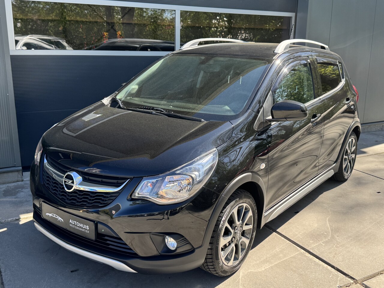 Opel Karl - 1.0 75pk Automaat Rocks Online Edition LPG Airco Navigatie Apple Carplay PDC - AutoWereld.nl