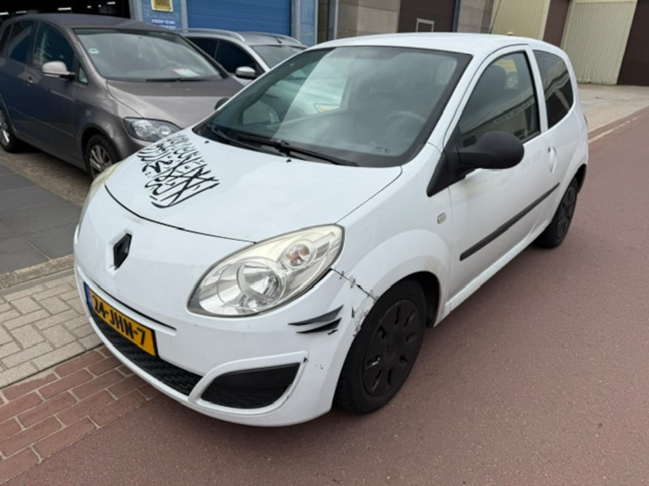 Renault Twingo - 1.2 Authentique 2009n Airco APK 29-5-2027 Zuinige auto met boekjes. - AutoWereld.nl