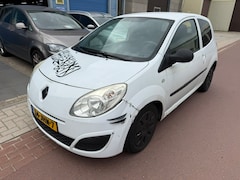 Renault Twingo - 1.2 Authentique 2009n Airco APK 29-5-2027 Zuinige auto met boekjes