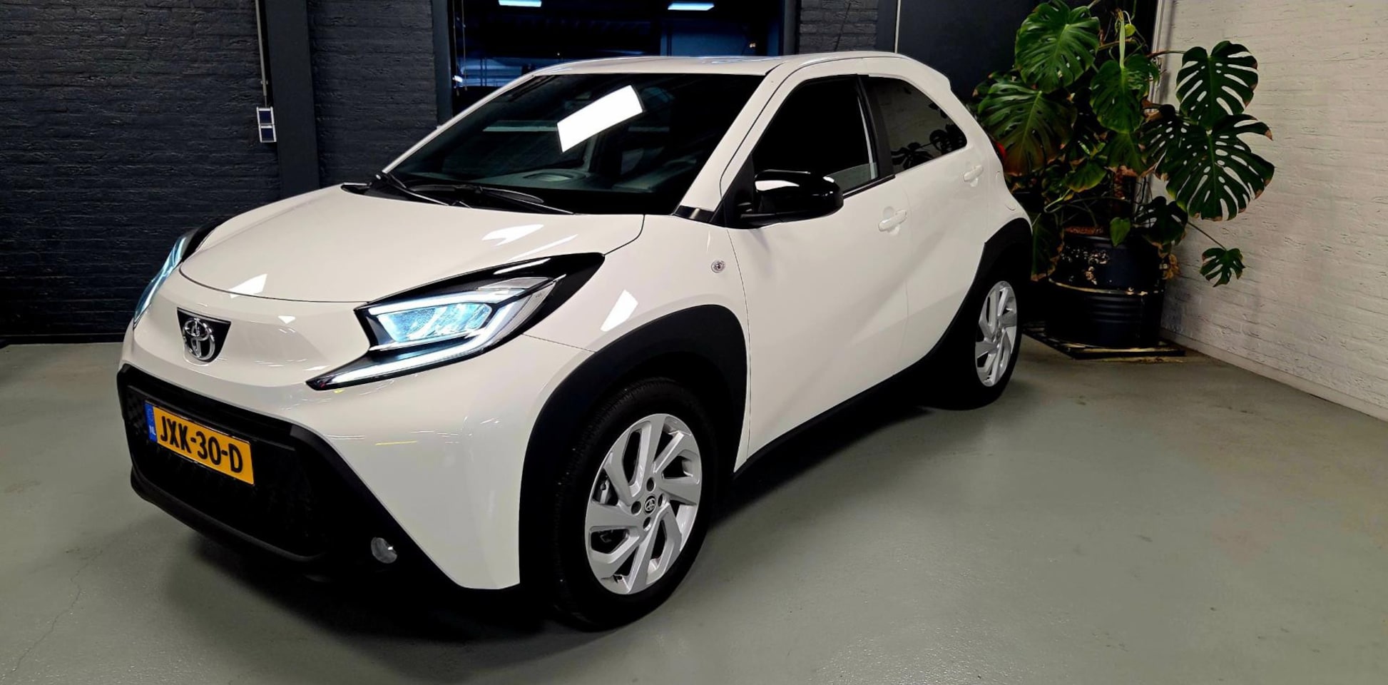 Toyota Aygo X - 1.0 VVT-i MT Active, Led Camera Stoelverwarming. - AutoWereld.nl