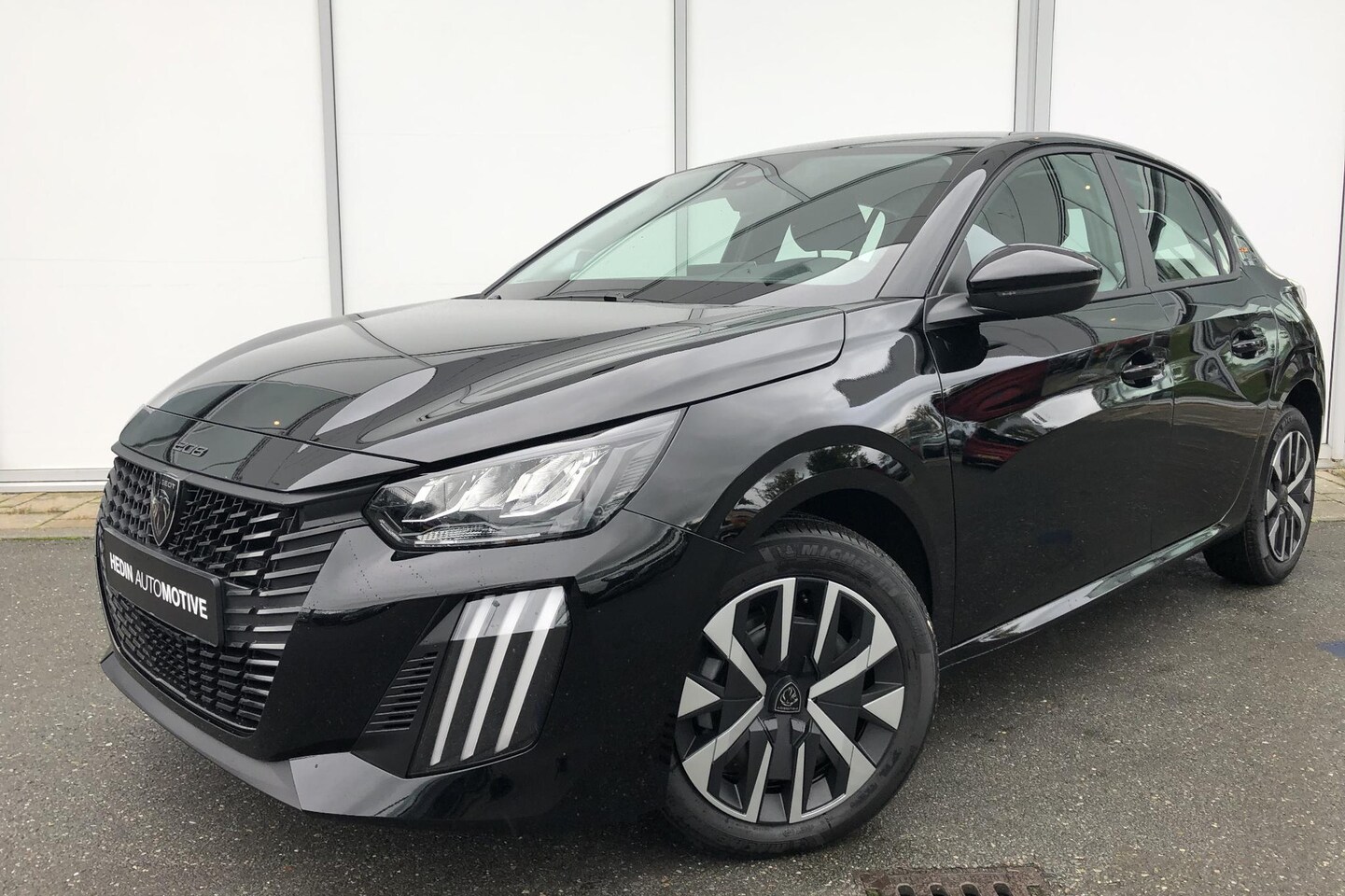 Peugeot 208 - 1.2 Hybrid 110 e-DCS6 Style AUTOMAAT | Airco | Navigatie | Parkeersensoren achter |Cruise - AutoWereld.nl