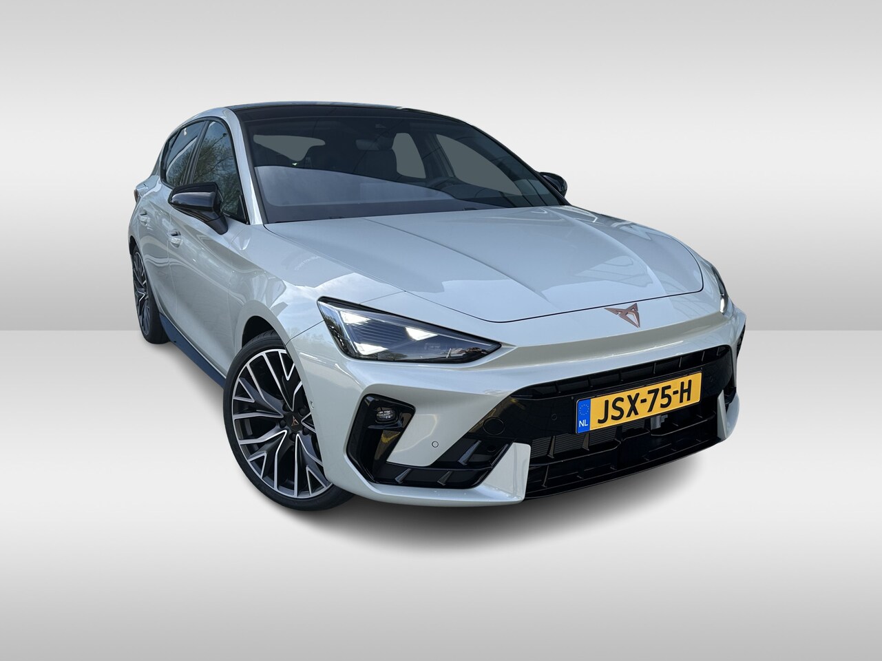 CUPRA Leon - 1.5 TSI e-Hybrid Business Panoramadak - Senheiser - AutoWereld.nl