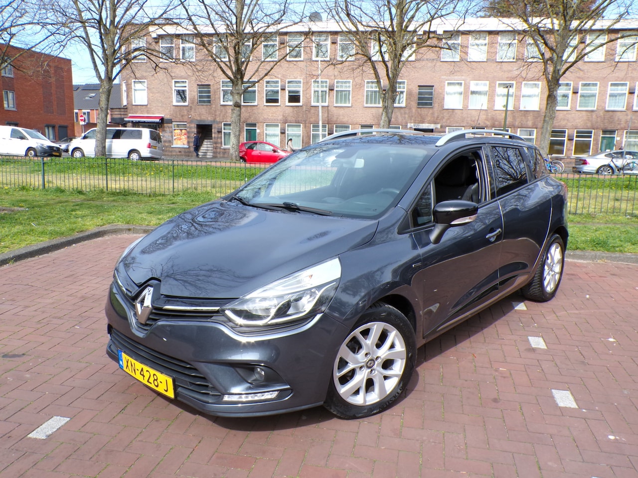 Renault Clio Estate - 1.2 TCe Intens AUTOMAAT TEL NAVI CRUISECONT..... - AutoWereld.nl
