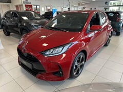 Toyota Yaris - 1.5 Hybrid 130 Executive Parkeersensoren voor+achter | Half lederen bekleding | dodehoekde
