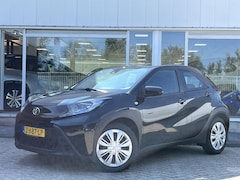 Toyota Aygo X - 1.0 VVT-i MT Play SLECHTS 32.705KM, APPLE CARPLAY/ANDROID AUTO, TOT 2034 GARANTIE