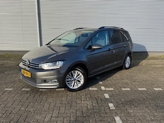 Volkswagen Touran - 1.4 TSI Automaat, Comfortline, Navigatie, parkeersensoren/Camera, cruisecontrol, stoelverw