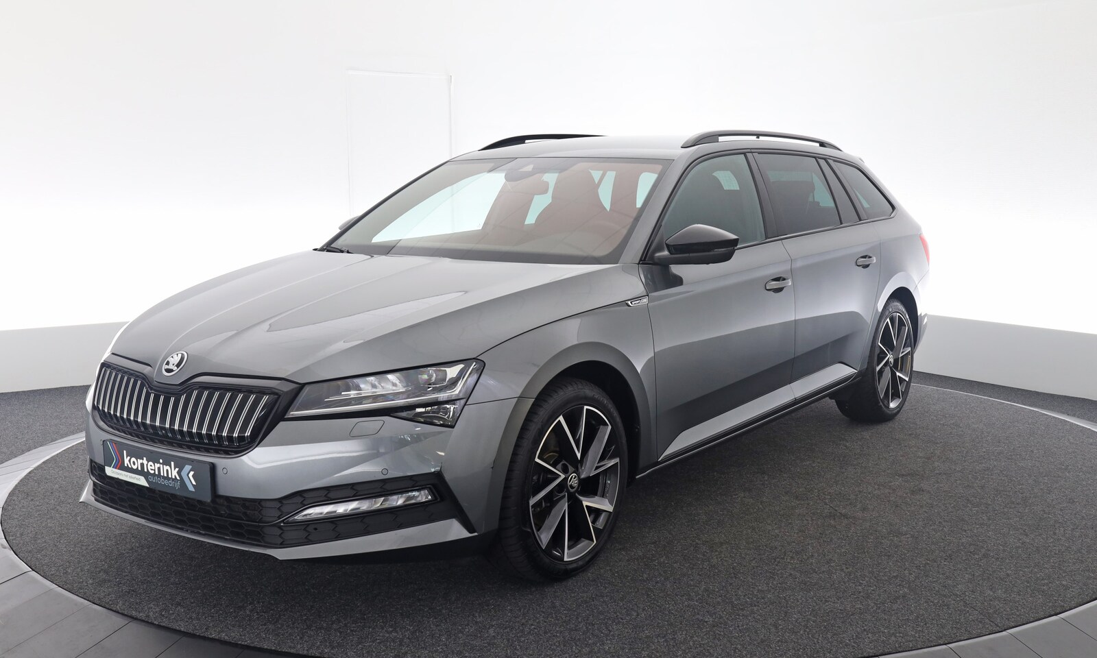 Skoda Superb Combi - 1.4 TSI iV Sportline Business Memory stoel, Trekhaak, ACC, Winterpakket, CANTON - AutoWereld.nl