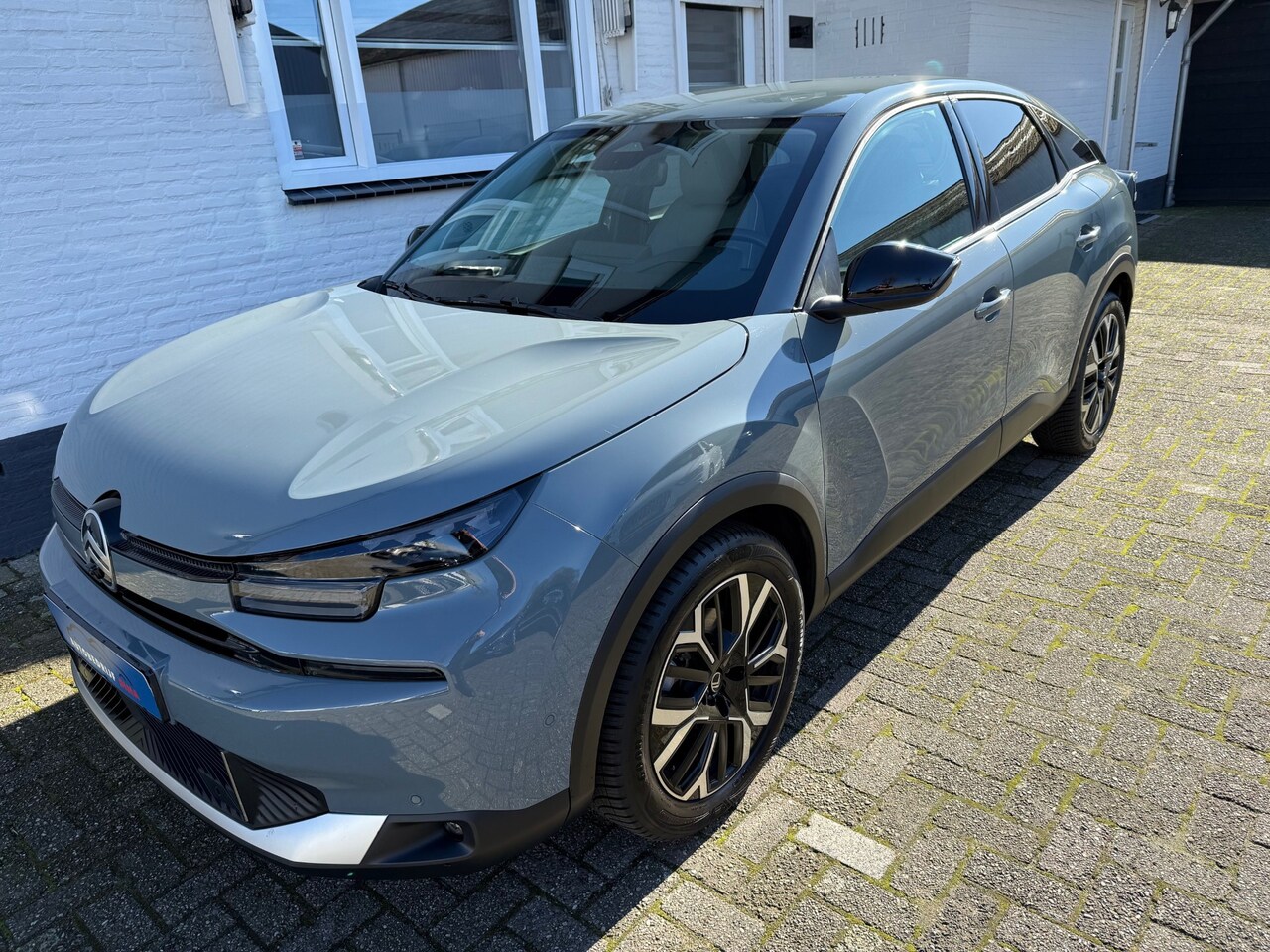 Citroën C4 - 1.2 130 Pk Facelift Automaat/ Navi/ 360 Camera/ HUD/ Leder/ Stuur+ Stoelverwarming/ ECC/ L - AutoWereld.nl