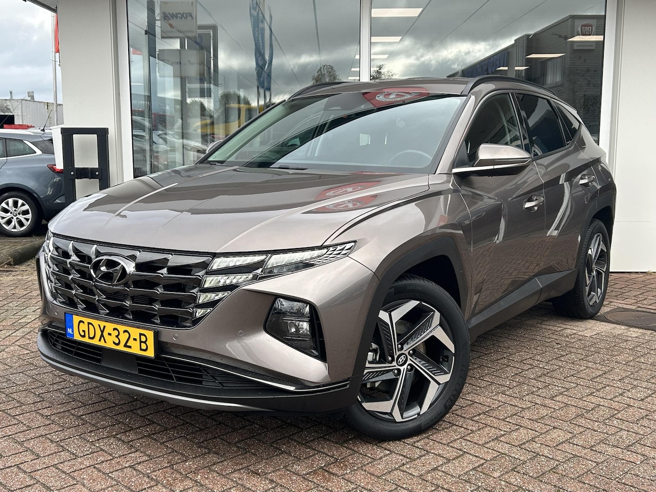 Hyundai Tucson - 1.6 T-GDI PHEV Comfort Smart 4WD Nederlands auto / dealer onderhouden / Nieuwstaat! - AutoWereld.nl