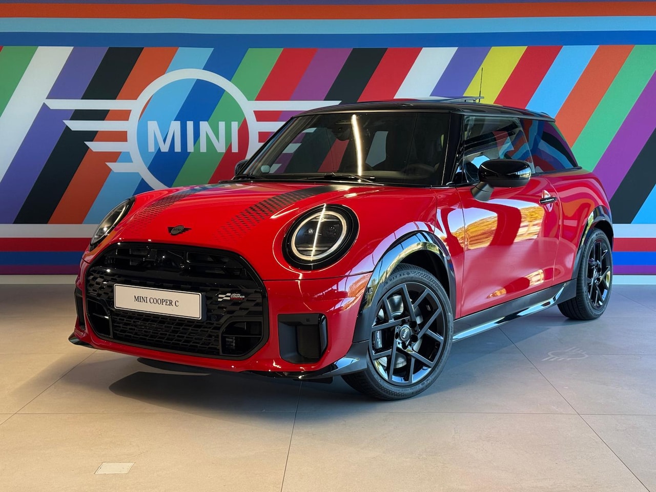 MINI 3-Deurs - Mini 1.5 Cooper C JCW-Trim | Snel leverbaar! | Pakket M | Panoramadak | Comfort Access | S - AutoWereld.nl