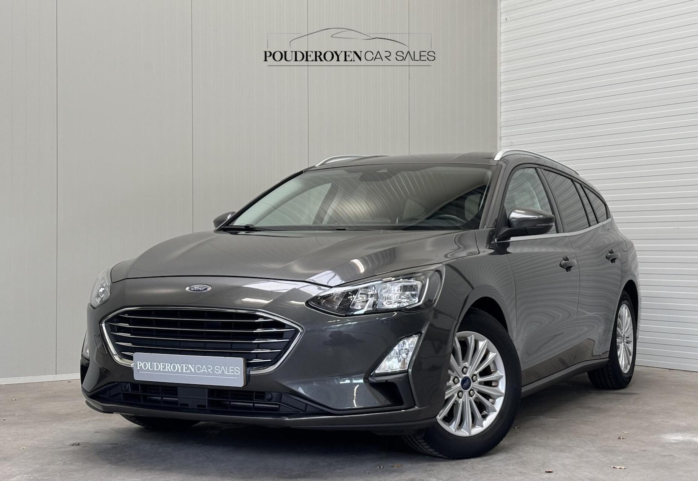 Ford Focus Wagon - 1.0 EcoBoost Hybrid Titanium X / NL Auto / 1e Eigenaar / Lage KM stand / Trekhaak! - AutoWereld.nl