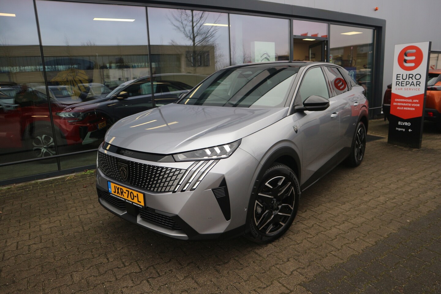 Peugeot 3008 - 1.2 Hybrid 136 GT AUTOMAAT NAVI 360 CAMERA ALCANTARAPACK MASSAGE STOEL+VOORRUIT+STUURVERW - AutoWereld.nl