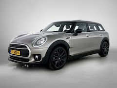 MINI Clubman - 1.5 One Business Edition / Airco-ecc / Navigatie / Panorama schuifdak / Leder / Cruise-ctr
