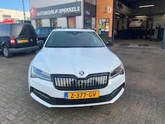 Skoda Superb Combi - 1.4 TSI iV Sportline Hybride 204 PK 12 Maanden garantie compleet gereinigd en gepoest verk