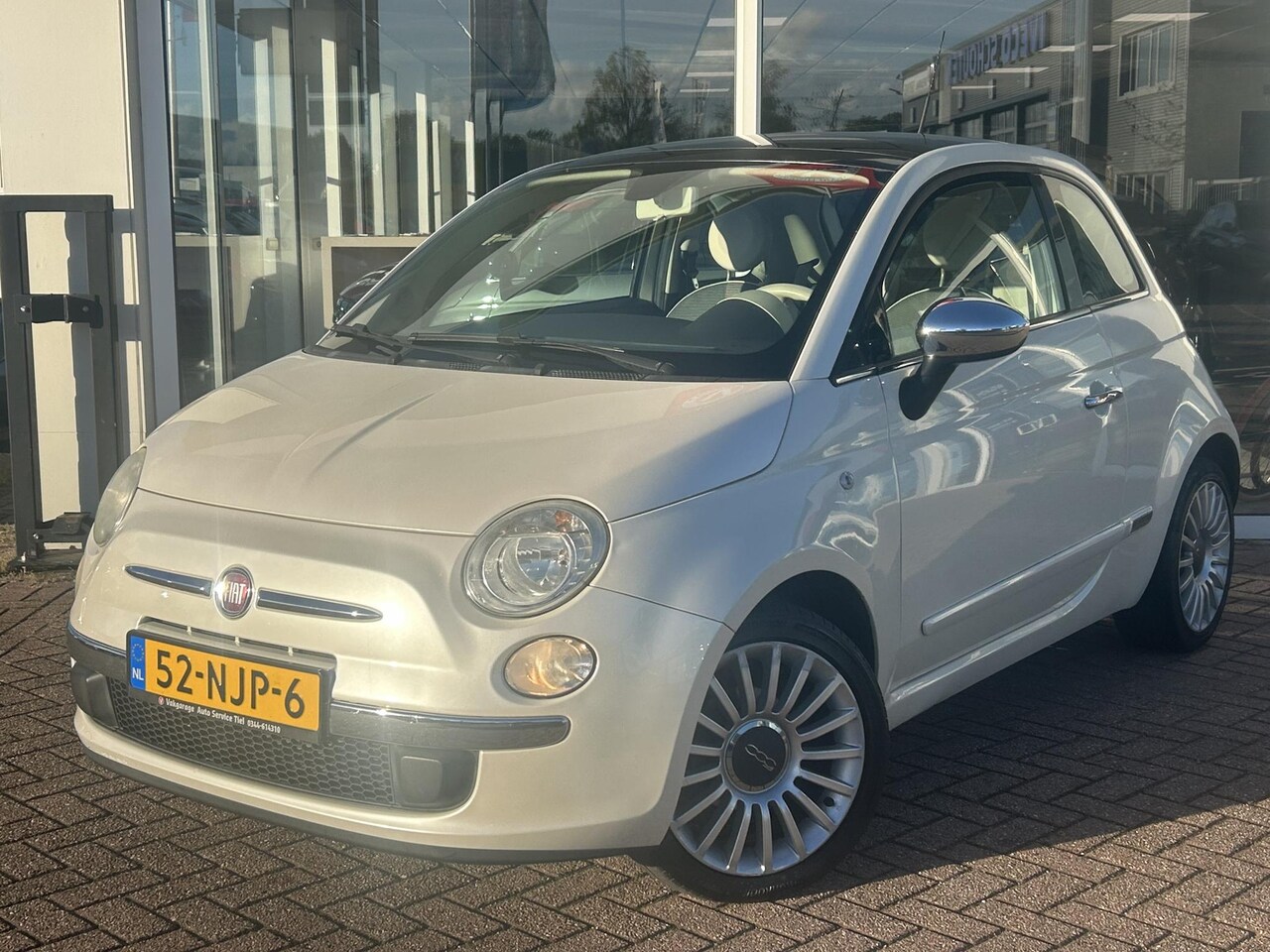 Fiat 500 - 1.2 Lounge Automaat Incl. Airco, Electrisch schuifdak, LM velgen - AutoWereld.nl