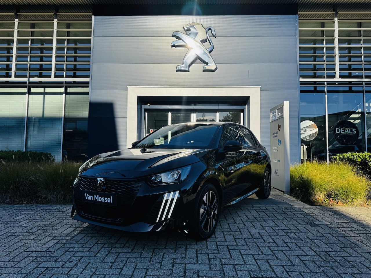 Peugeot 208 - 1.2 Hybrid 145 e-DCS6 Allure 1.2 Hybrid 145 e-DCS6 Allure - AutoWereld.nl