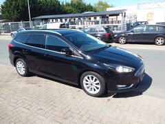 Ford Focus Wagon - 1.0 Titanium