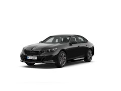 BMW i5 - eDrive40 M Sport Edition 84 kWh M Sportpakket Pro | Innovation Pack | Travel Pack | Comfor