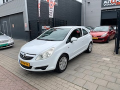 Opel Corsa - 1.2-16V Business 2e Eigenaar Trekhaak Airco NAP APK