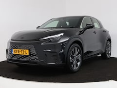Lexus LBX - Elegant 2WD | Navigatie |