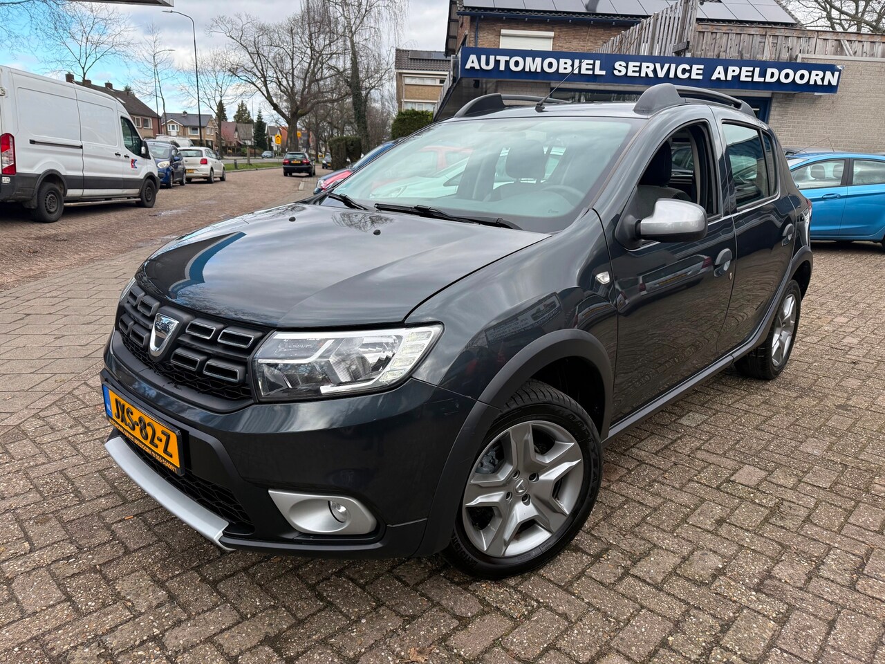 Dacia Sandero Stepway - 0.9 TCe SL *AIRCO*PDC*CRUISE*BT AUDIO*ELEKTR. PAKKET*NW. APK* - AutoWereld.nl