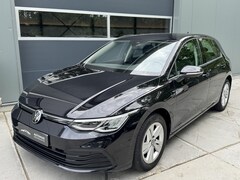 Volkswagen Golf - 1.0 TSI 110pk H6 Life Business Virtual Cockpit Massagestoel Navigatie Stoel- Stuurverwarmi