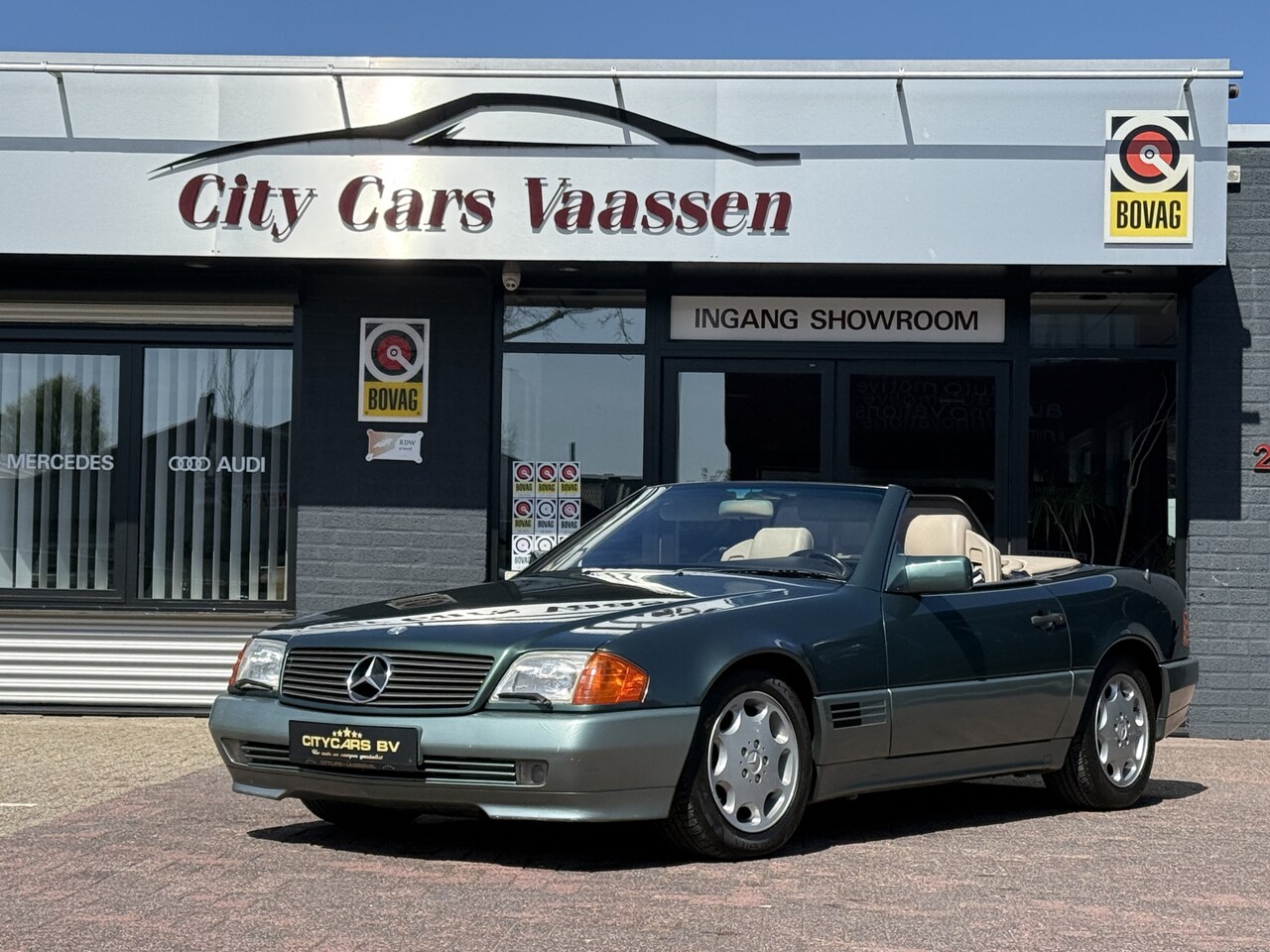 Mercedes-Benz SL-klasse Cabrio - 300 SL-24 uniek exemplaar!!zeer nette auto airco climate ctr leder lmv 16 inch hardtop - AutoWereld.nl