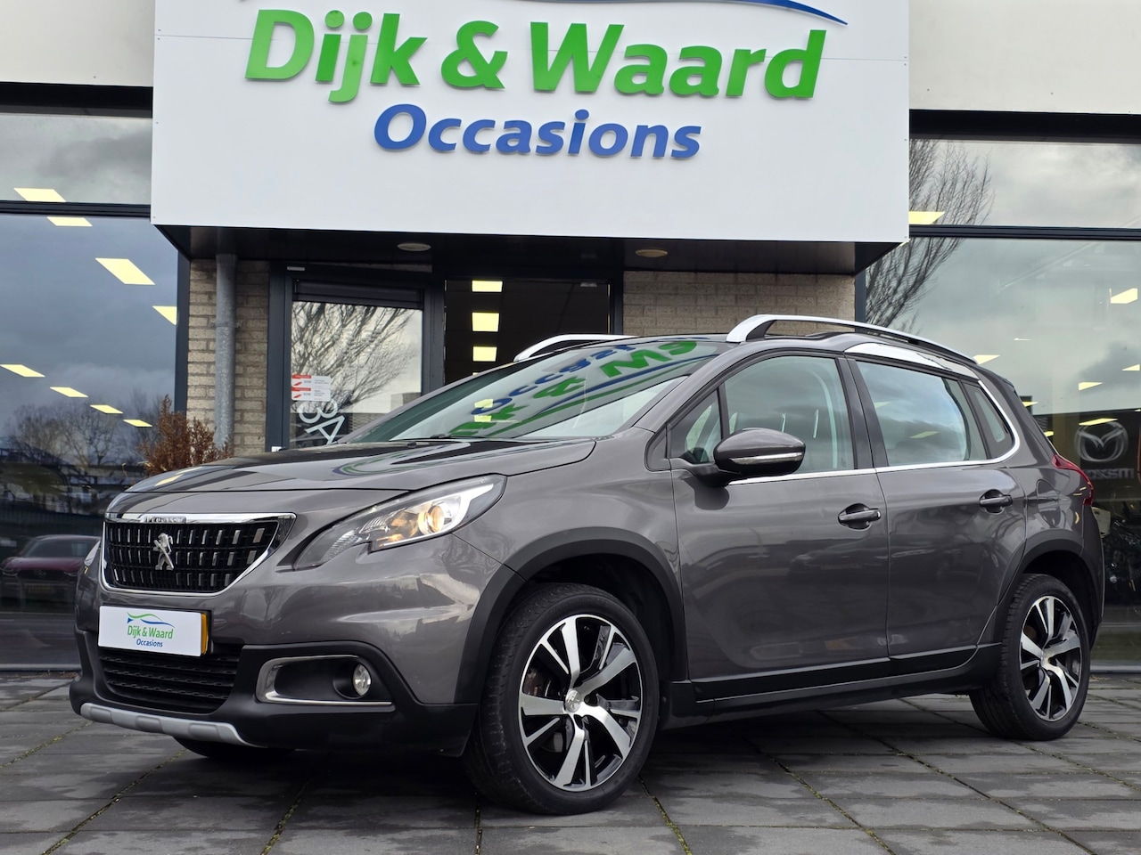 Peugeot 2008 - 1.2 PureTech Allure – Pano – NAP – Lage km – Cruise – - AutoWereld.nl