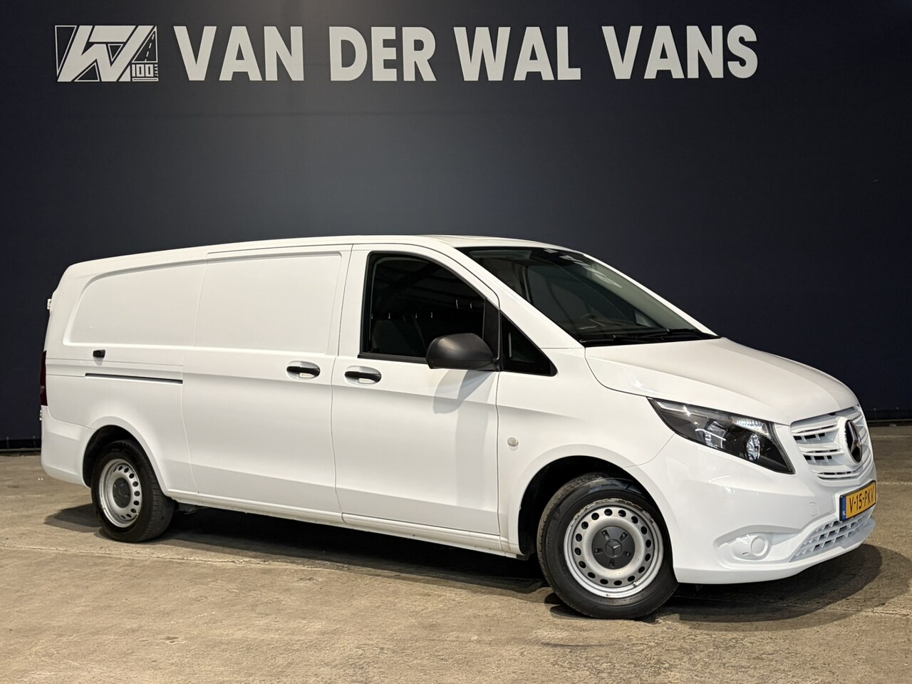 Mercedes-Benz Vito - 116 CDI 163pk L3H1 Euro6 Airco | Camera | Apple Carplay | Cruisecontrol | Bumper in de kle - AutoWereld.nl
