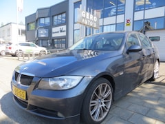 BMW 3-serie - 320i Dynamic Executive export of handel